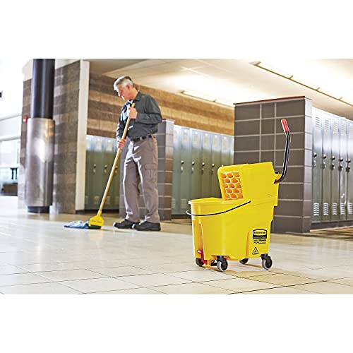Rubbermaid Wringer Bucket 35 Qt Yellow