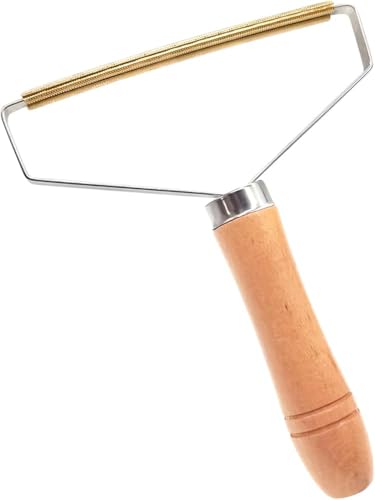 Lint Remover – 2 Pieces Reusable Manual Lint Cleaner with Wooden Handle, Double Carpet Scraper & Fuzz Shaver Brush Tool for Pet Hair, Clothes & Upholstery