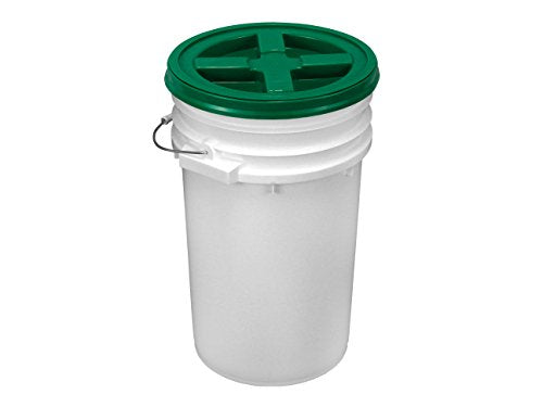 7 Gallon White Bucket with Gamma Seal Lid (Green) - color: Green