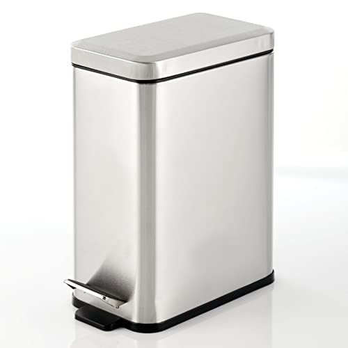 mDesign Pedal Bin — Waste Bin with Pedal, Lid and Plastic Bucket Insert for Bathroom, Kitchen, and Office — Metal Household Rubbish Bin with Ergonomic Design — Brushed Silver - color: Brushed, size: 2.6 Gallon