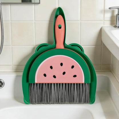 1Pcs Small Broom and Dustpan Set Cute Little Yellow Green Hand Mini Broom and Dustpan Set for Home Sofas Kitchen Countertops Storage Shelves Bathrooms Pet Areas - color: Green