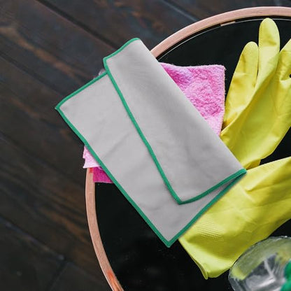 IMIKEYA 4pcs Microfiber Glass Cleaning Cloths Set, Ultra Absorbent Car and Home Window Wipes, Green Edged Towels for Streak-Free Glass and Surface Cleaning