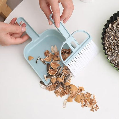 Mini Desktop Broom and Dustpan Set, Suitable for Sweeping Bed Waste Small Broom - Blue - color: Blue