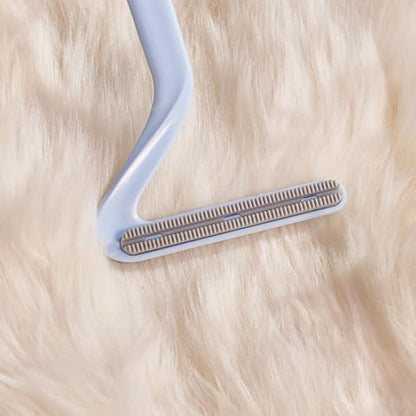 Double-Sided Carpet Scraper Pet Hair Remover Carpet Rake Cat Dog Hair Remover for Couch Rug Furniture Car Plus Pet Comb Brush (Blue) - color: Blue