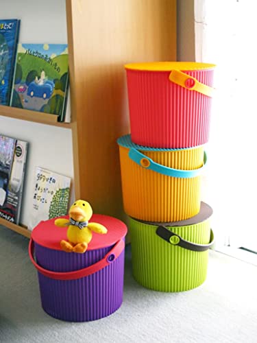 Sceltevie Pink Plastic Round Bucket with Lid, 10" Diameter, 8L Capacity, 330.7 lbs Load, Made in Japan - color: ピンク, style: Size S: 2.8 gal (