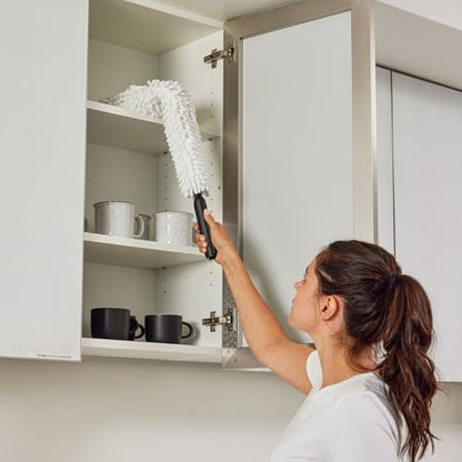 Rubbermaid Commercial Products, HYGEN Quick-Connect Flexible Dusting Wand with Microfiber Sleeve, White, Flexible Dusting for Office/School/Stadium/Lobby/Restaurant