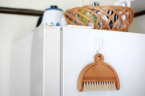 handcrafted table dustpan and brush by Iris Hantverk