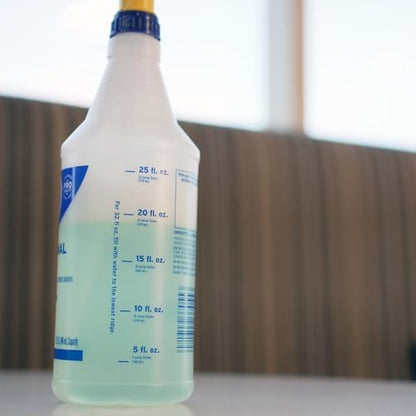 Zep Professional Sprayer Bottle - 32 Ounces (Pack of 1) 30 Foot Spray, Adjustable Nozzle
