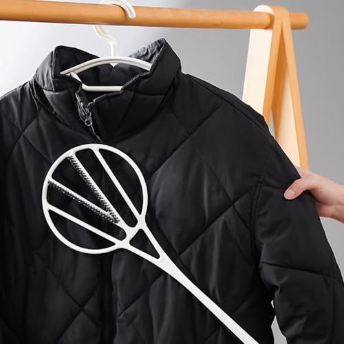Carpet Rug Beater, Rug Beating Stick, Carpet Beater with Long Handle, Manual Rugs Beaters Paddle, Carpets and Rugs Beaters Dust Removal Tool, Must Have for Pet Owners