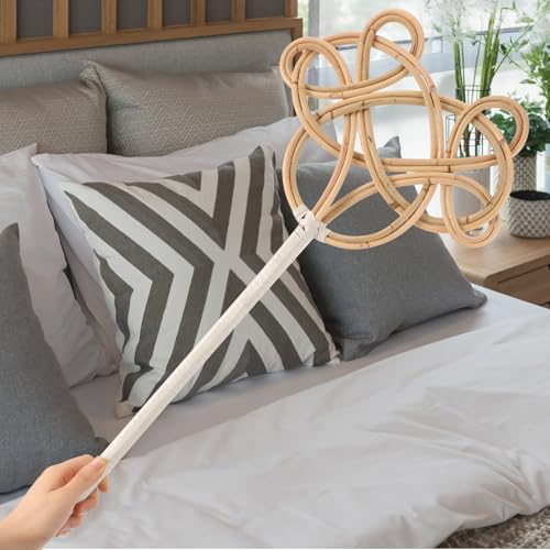 Long Handle Rattan Quilt Dust Beater Set of 2 Braided Carpet and Blanket Cleaning Tools for Home Dust Removal and Rug Fluffing