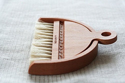 handcrafted table dustpan and brush by Iris Hantverk