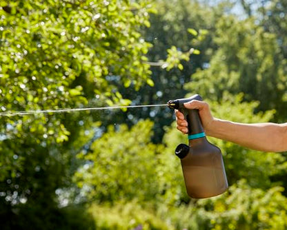 GARDENA 360 Misting Spray, Brass Nozzle, Switchable Spray Type - Ideal for Gardening