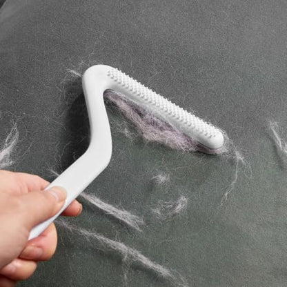 Double-Sided Carpet Scraper Pet Hair Remover Carpet Rake Cat Dog Hair Remover for Couch Rug Furniture Car Plus Pet Comb Brush (White) - color: White