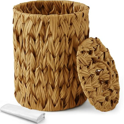 Ctosree 1.3 Gallons Small Trash Can with Lid Handle Boho Woven Braided Bathroom Waste Basket Trash Can with 100 Garbage Bags for Bedroom Office Laundry(Braided Polypropylene, Caramel Color) - color: Caramel Color, style: Round