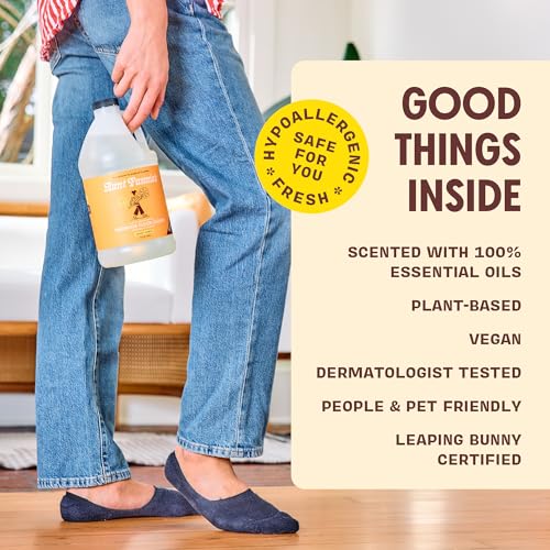 Aunt Fannie's Ultra Concentrated Hardwood Floor Cleaner, Vinegar-Free Plant Based Hardwood Floor Cleaner for Mopping, Bright Lemon Scent, 64 oz. (Pack of 1)